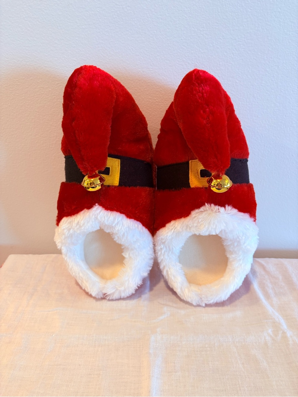 Santa Elf Red Christmas Slippers M 7/8 Dan Dee Collector’s Choice Plush NWOT